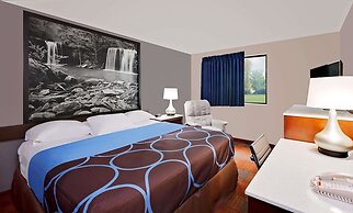 Super 8 by Wyndham Fayetteville