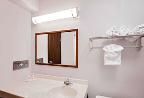 Super 8 by Wyndham Fayetteville