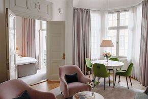 Hotel Diplomat