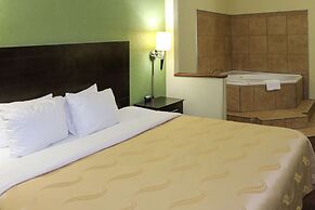 Quality Inn Evansville Eastland Area