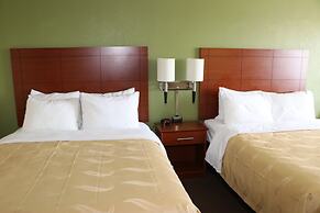 Quality Inn Evansville Eastland Area