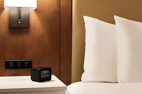 Hampton Inn Appleton-Fox River Mall Area