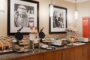 Hampton Inn Appleton-Fox River Mall Area