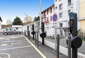 B&B HOTEL Lourdes Centre Gare 3 étoiles