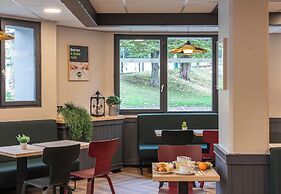 B&B HOTEL Lourdes Centre Gare 3 étoiles