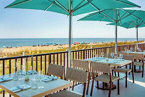 Ashore Oceanfront Hotel by Marriott