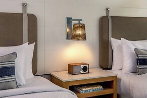 Ashore Oceanfront Hotel by Marriott