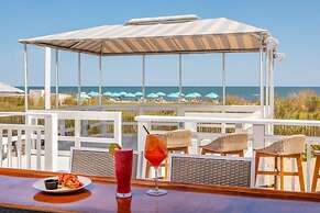 Ashore Oceanfront Hotel by Marriott