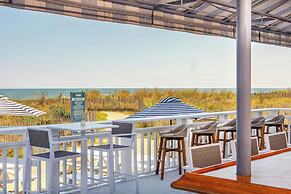 Ashore Oceanfront Hotel by Marriott