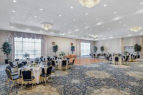 Ashore Oceanfront Hotel by Marriott