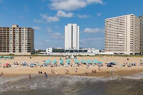 Ashore Oceanfront Hotel by Marriott