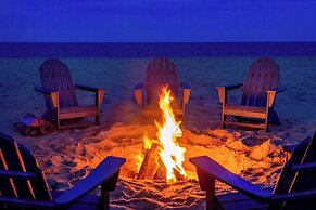 Ashore Oceanfront Hotel by Marriott