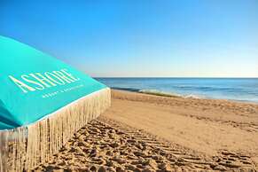 Ashore Oceanfront Hotel by Marriott