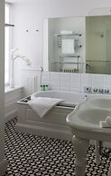Château Hotel Grand Barrail