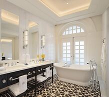 Raffles Singapore