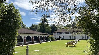 Europa Gatwick Hotel