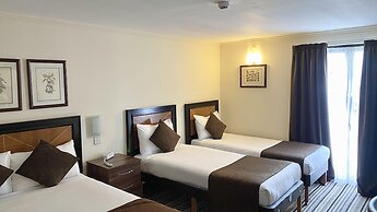 Europa Gatwick Hotel