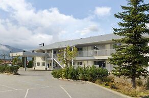 Travelodge by Wyndham Salmon Arm