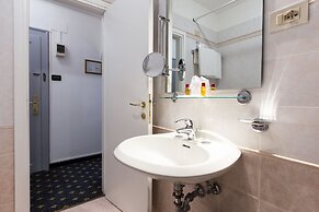 Hotel Ambassador Tre Rose