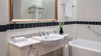 InterContinental Sanctuary Cove Resort by IHG