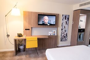 Novotel Coventry M6/J3