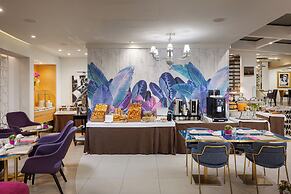 Hotel N'vY
