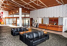 The Cairn Hotel
