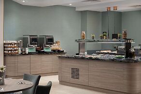 Hilton London Gatwick Airport