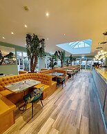 The Cliff Hotel