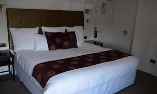 The Cliff Hotel