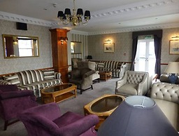 The Cliff Hotel