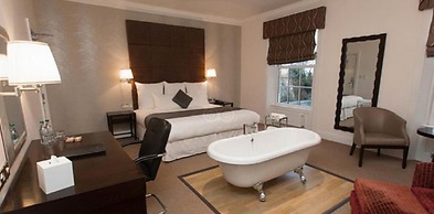The Cliff Hotel