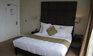 The Cliff Hotel
