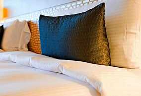 The Cliff Hotel