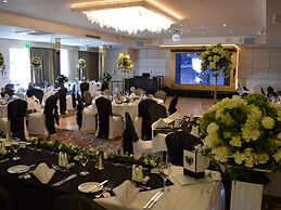 The Cliff Hotel