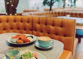 The Cliff Hotel