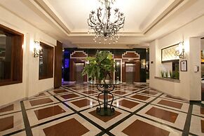 HS HOTSSON Hotel Leon