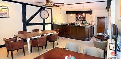 Best Western Red Lion Hotel