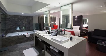 The Mira Hong Kong Hotel