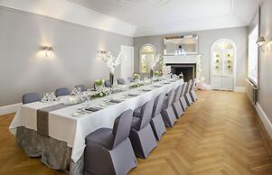 Strathaven Hotel