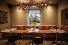 Strathaven Hotel