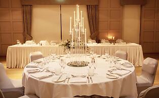 Strathaven Hotel
