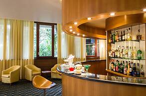 Astor Hotel