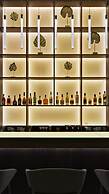 De Bonart Naples, Curio Collection by Hilton