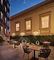 De Bonart Naples, Curio Collection by Hilton