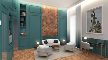 De Bonart Naples, Curio Collection by Hilton