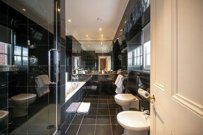 Dukes London