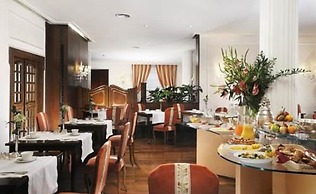 Hotel De La Ville