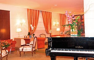 Hotel De La Ville
