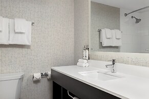 Holiday Inn Express Windsor Waterfront by IHG